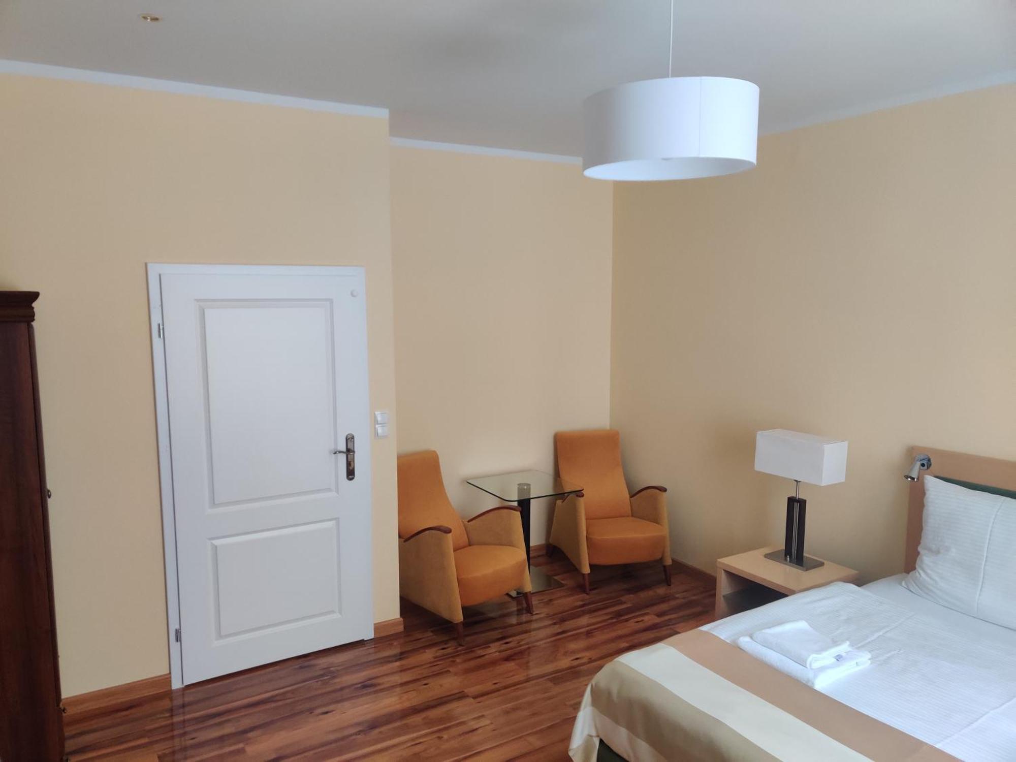 Apartamenty Tessa Jagiellonska 卡托维兹 外观 照片