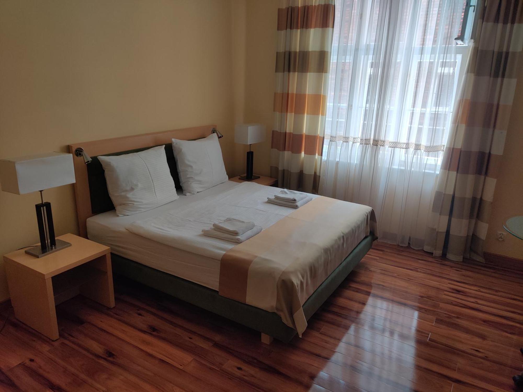 Apartamenty Tessa Jagiellonska 卡托维兹 外观 照片