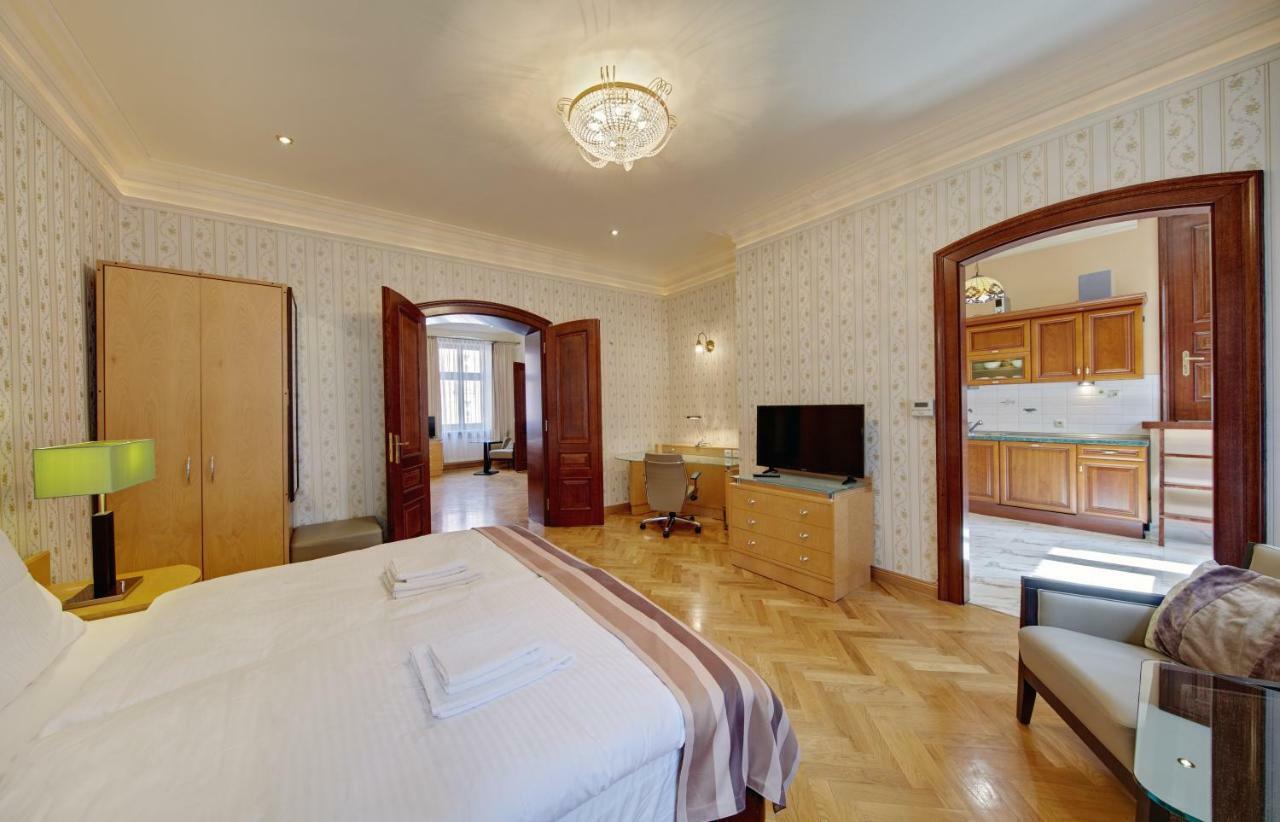 Apartamenty Tessa Jagiellonska 卡托维兹 外观 照片