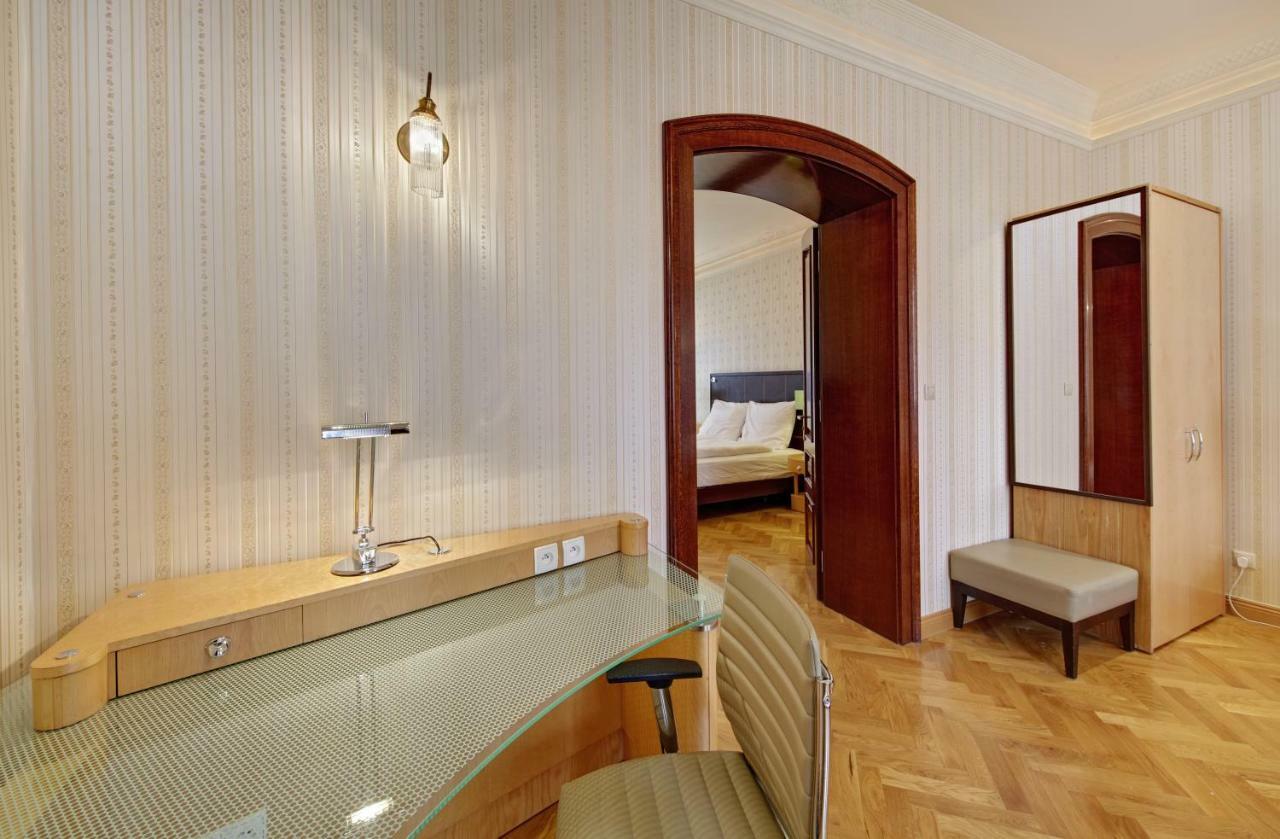 Apartamenty Tessa Jagiellonska 卡托维兹 外观 照片